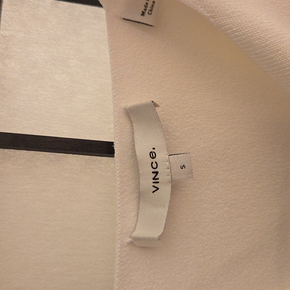 VINCE. Women's White Sleeveless Top - Picture 6 of 6